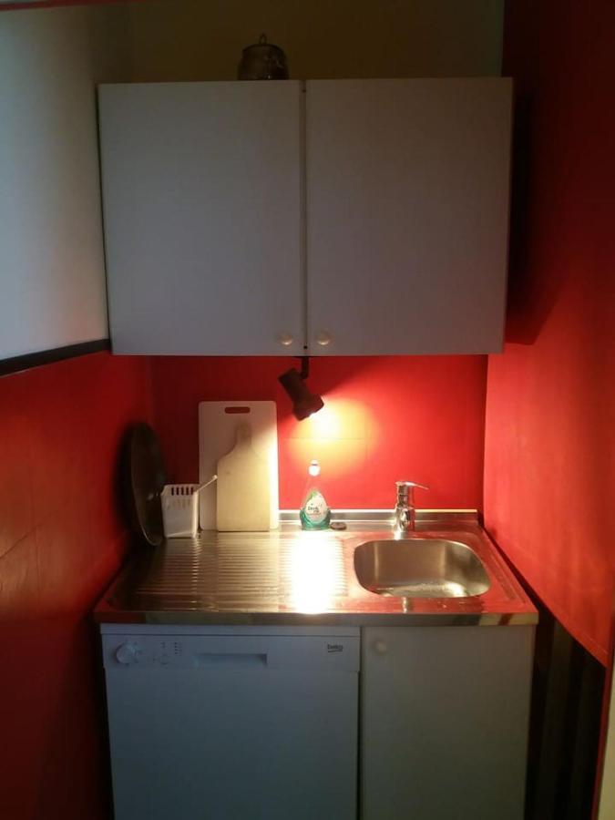 Geräumige Zentrumsnahe Altbauwohnung Apartment
